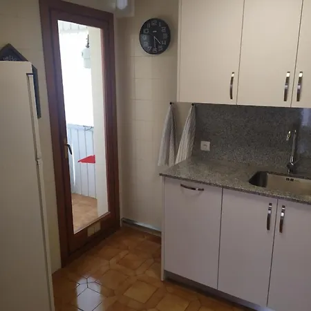דירה Apartament Voramar ל'אמפולה
